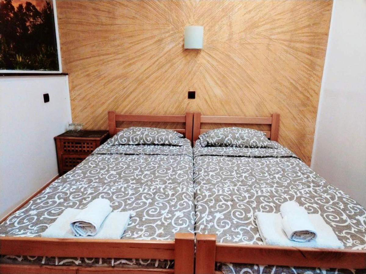 Fun Rooms Sobe Prenociste Borca Εξωτερικό φωτογραφία