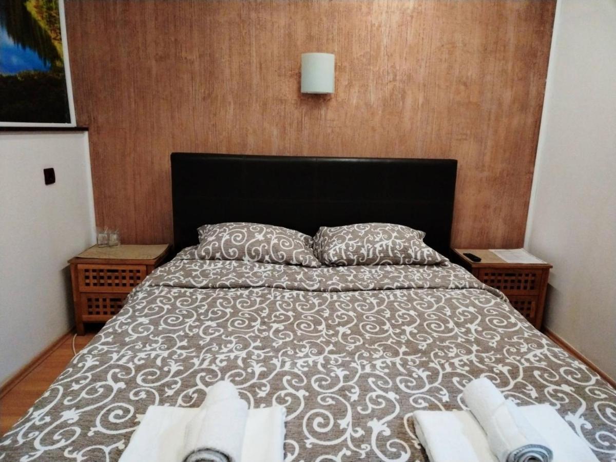 Fun Rooms Sobe Prenociste Borca Εξωτερικό φωτογραφία