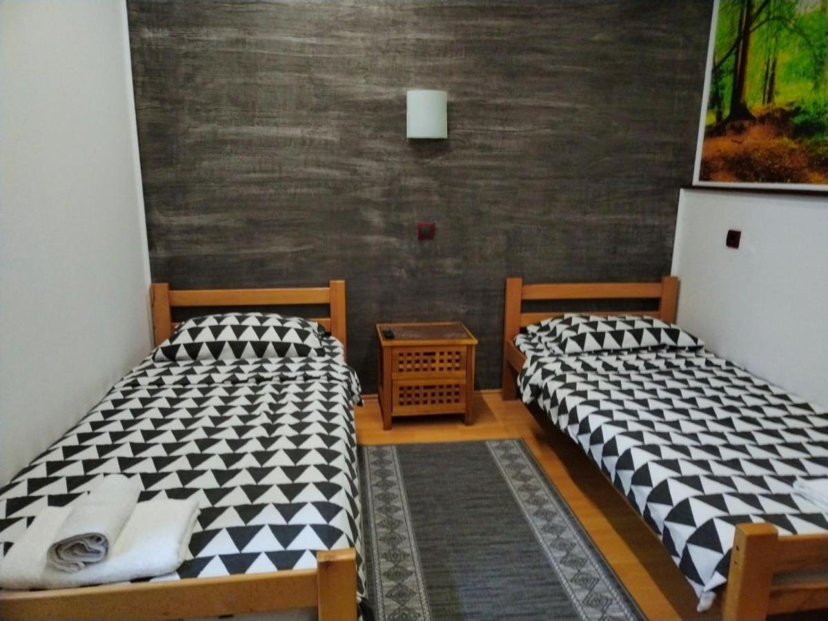 Fun Rooms Sobe Prenociste Borca Εξωτερικό φωτογραφία