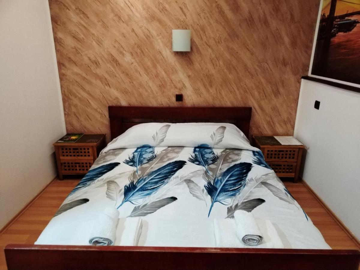 Fun Rooms Sobe Prenociste Borca Εξωτερικό φωτογραφία