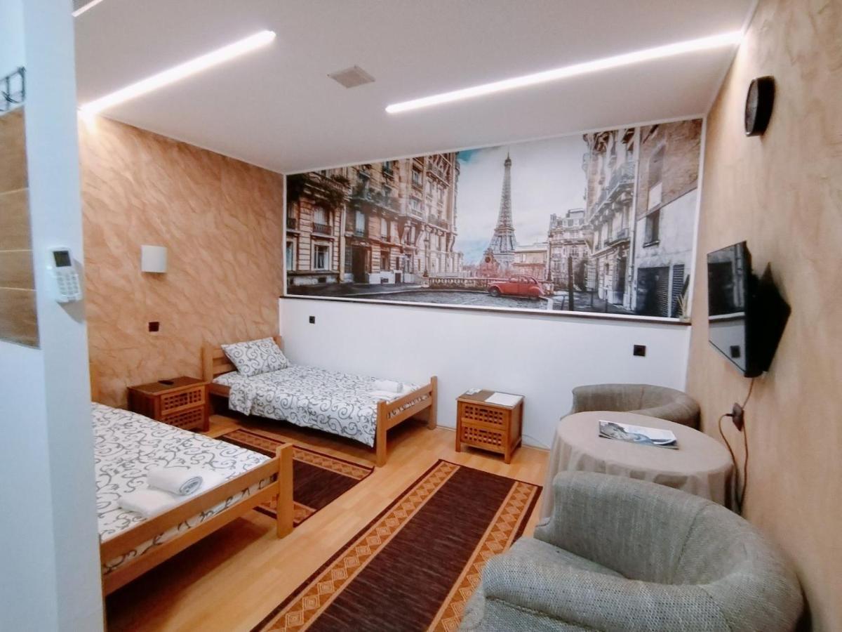 Fun Rooms Sobe Prenociste Borca Εξωτερικό φωτογραφία