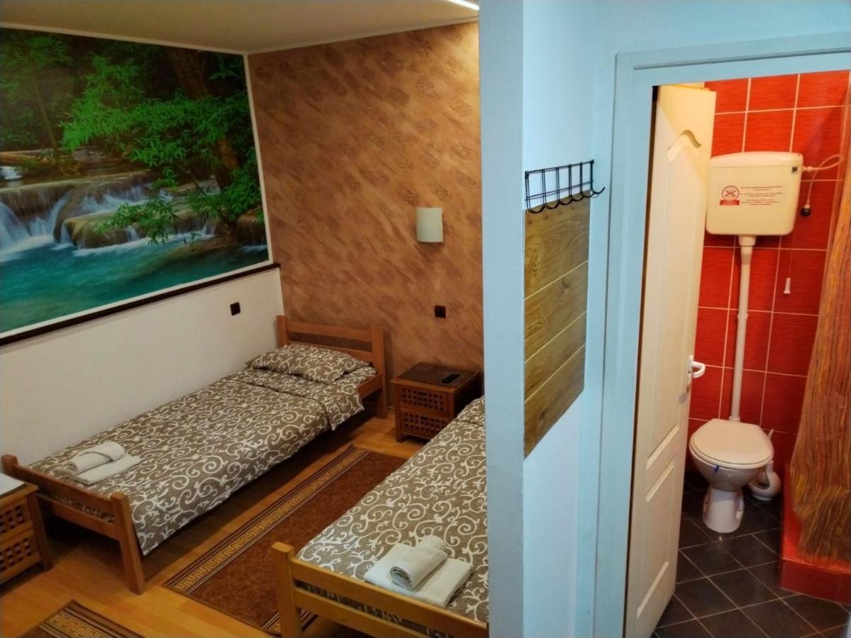 Fun Rooms Sobe Prenociste Borca Εξωτερικό φωτογραφία